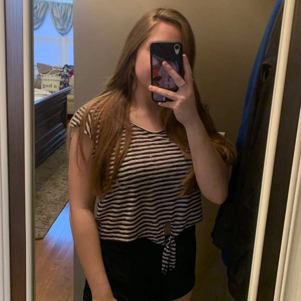 short sleeve shirt